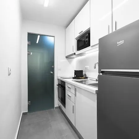 Consul, Nilie Hospitality Mgmt شقة سالونيك